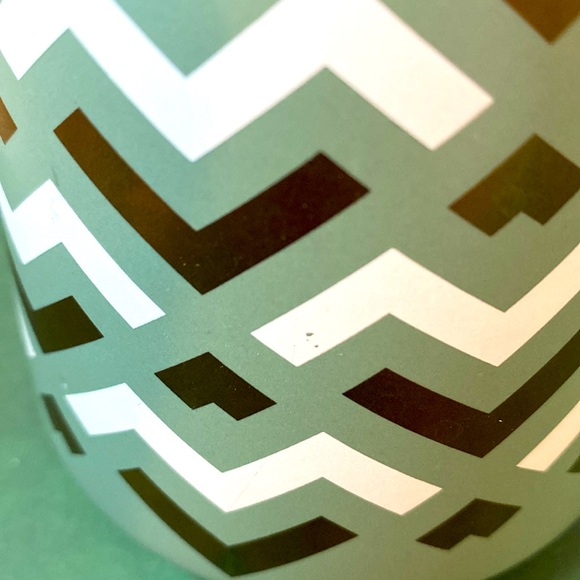 Thyme &Table Stoneware Chevron White & Green Geometric Design Slate Mint Green - Picture 7 of 7